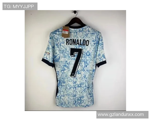 C罗足球明星的球衣号码背后故事与传奇成就分析