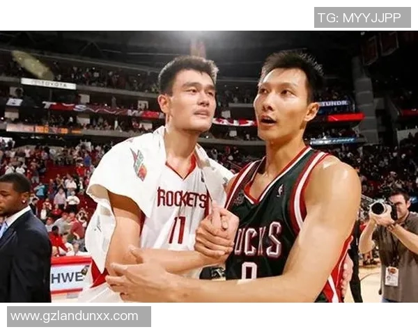 足球场上的兄弟情谊:明星球员间的友谊与支持之路 足球场上的兄弟情谊:明星球员间的友谊与支持之路