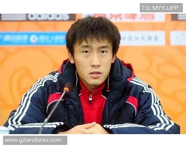 足球明星杜威的职业生涯与成就全景介绍