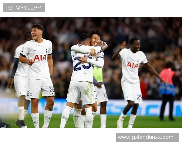 足球明星乒乓球赛精彩对决球场之外的竞技魅力与友谊碰撞