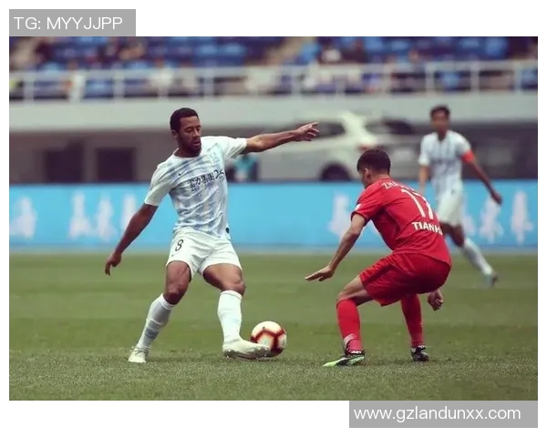 探寻足球场上的传奇28号背后有哪些明星球员的故事