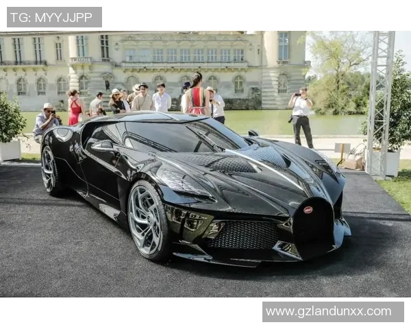 足球明星与布加迪的奢华之旅揭秘谁是背后的车主 足球明星与布加迪的奢华之旅揭秘谁是背后的车主