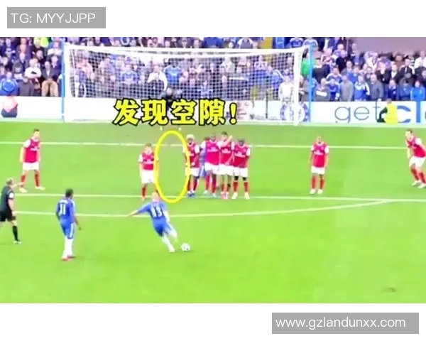 揭秘足球明星卧底身份背后的惊人真相与故事 揭秘足球明星卧底身份背后的惊人真相与故事