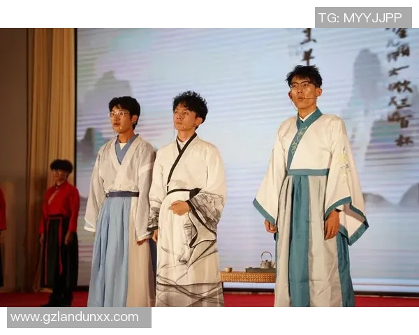 足球明星与戏子的界限探讨女生视角下的偶像崇拜与职业认同